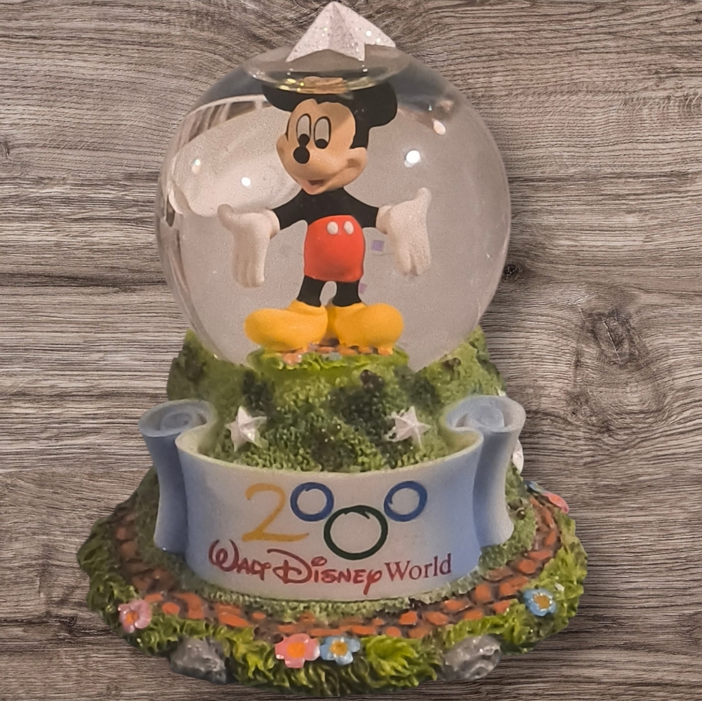 Y2K Mickey Mouse Mini Snow Globe Disney Parks 2000 Millennium Vintage